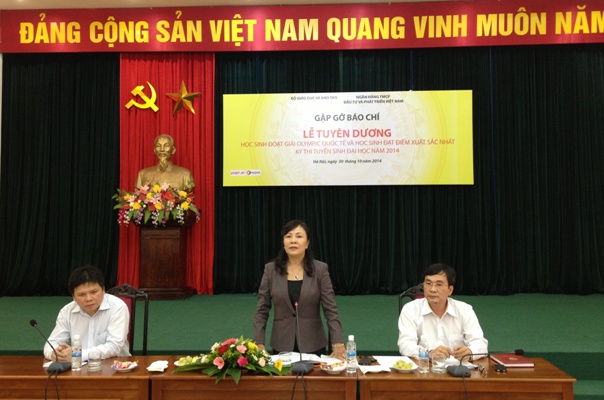 Họp báo Tuyên dương 50 học sinh đoạt giải Olympic quốc tế và học sinh xuất sắc